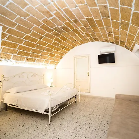Dimora San Celso Apartment